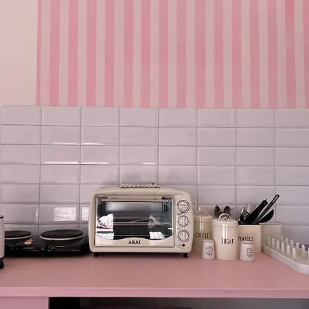 Toctoc - Think Pink